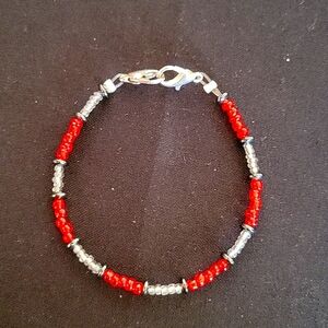 Handcrafted hematite beaded bracelet